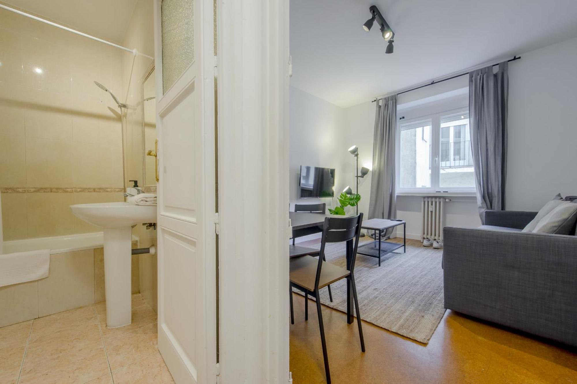Classic Apt 7Pax En La Latina-Centro De Madrid Eksteriør billede